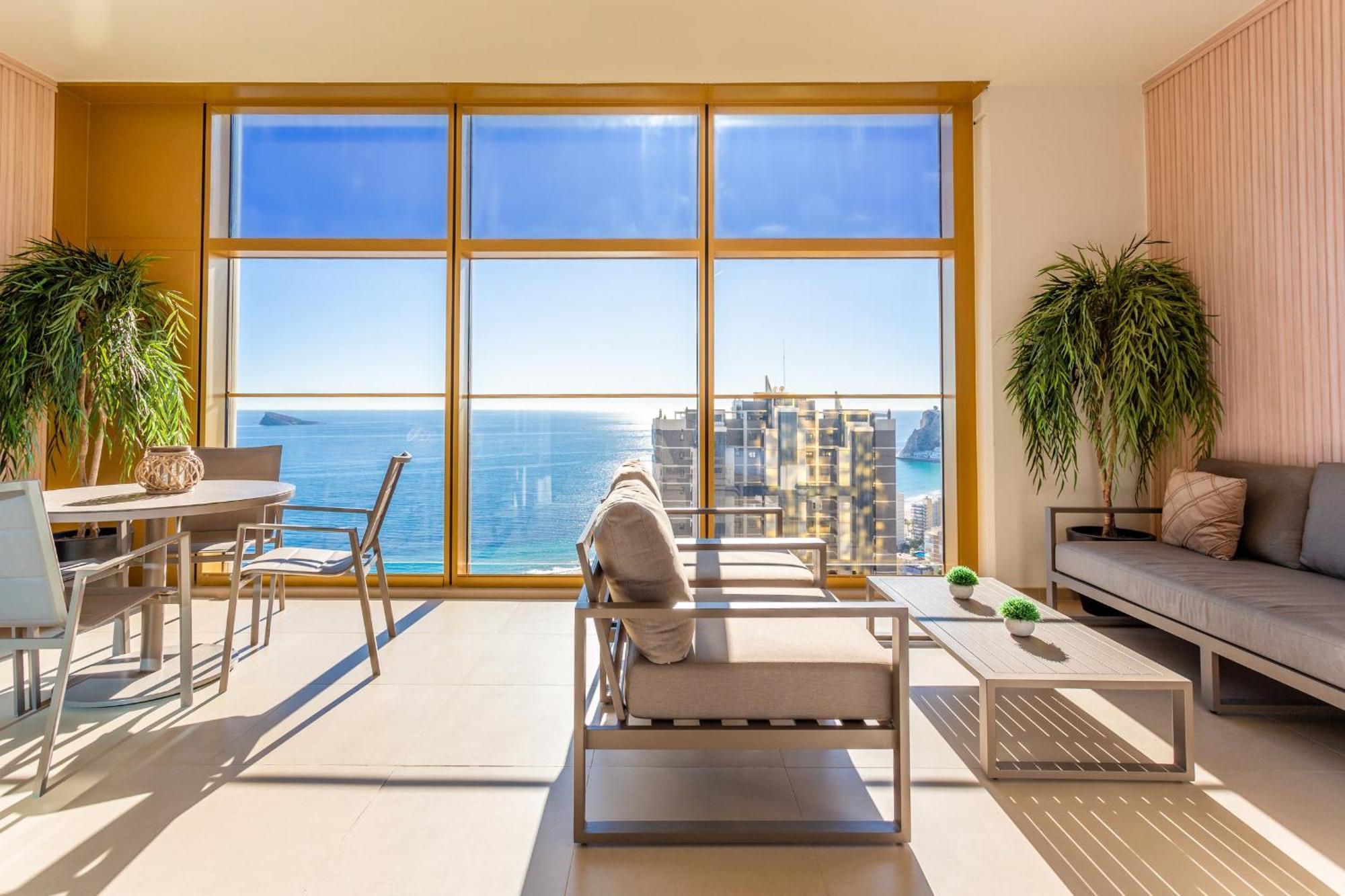 Intempo Residence By Leo Apartments Benidorm Exterior photo